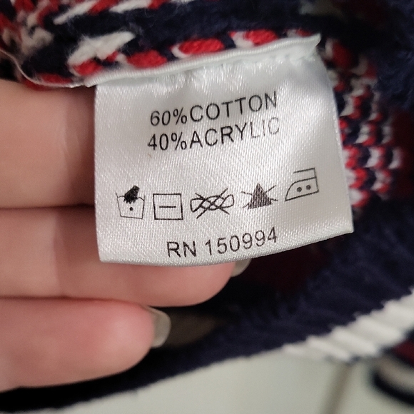 Stylish Geometric Knit Sweater - Navy, Red, White - Picture 3 of 4